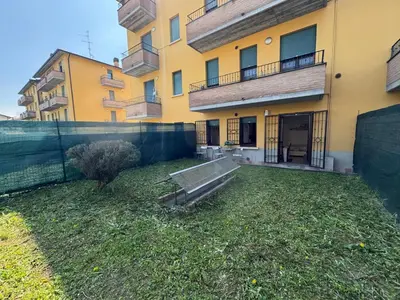 Giardino di Reggio Emilia Apartments - Giardino - Uno