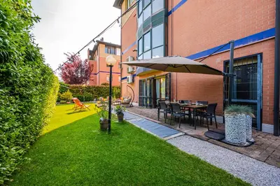 Giardino di Modena Garden Retreat, 5 min dal centro con Garage