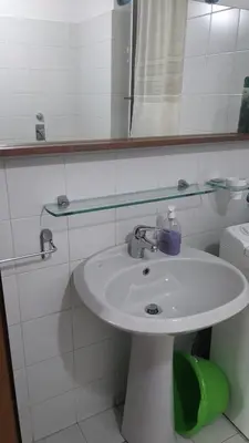 Bagno di uno spazio luminoso e tranquillo vicino Milano