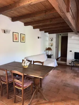 Area soggiorno di Cottage, relax nella natura, colline, parcheggio, Wifi