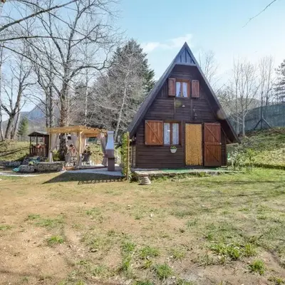 Gorgeous Home In San Romano In Garfagna
