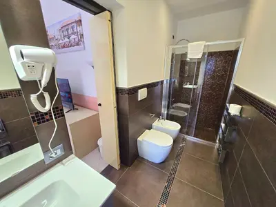 Bagno di Affittacamere Guest House Happy Holiday