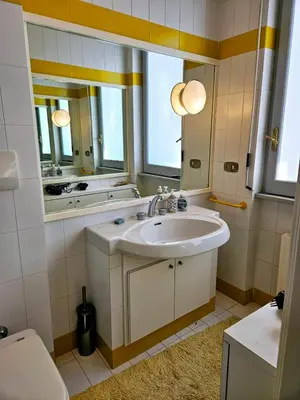 Bagno di A refuge in the infinite sea