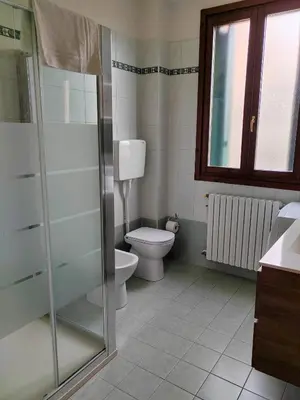 Bagno di Elegante bilocale nel cuore di Rubiera
