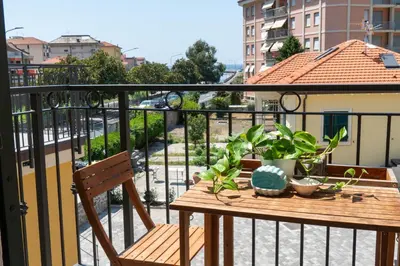 Balcone o terrazza di La Casetta del Ponte a due passi dal Mare