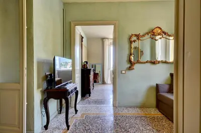Planimetria di Le sorelle - Elegante appartamento fronte mare - 6 posti letto - con posto auto privato