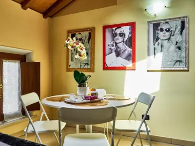 Area soggiorno di Small Luxury A Due Passi Dal Centro