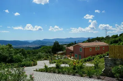 Paesaggio naturale nelle vicinanze della casa vacanze