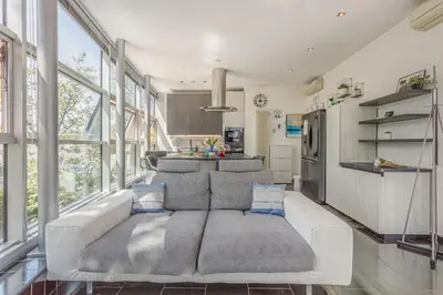 Cucina o angolo cottura di Comics & Cars - Themed Penthouse in Motor Valley