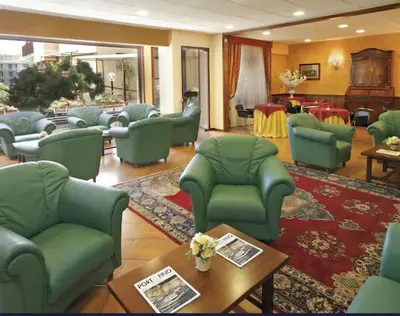 Area soggiorno di Bellaria Mondial Strategic Location 5 Terre-Portofino