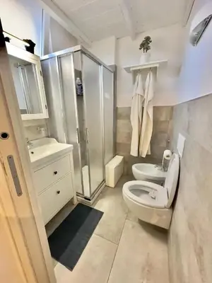 Bagno di Charming apartment in Monterosso al Mare with balcony