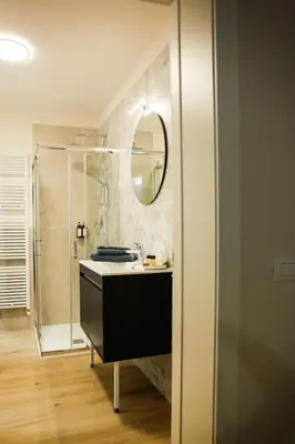 Bagno di Good Vibes apartment centro storico Reggio Emilia