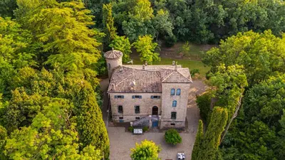 Giardino di Rocchetta Cionini - a Castle overlooking the Motor Valley