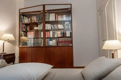 Biblioteca nell'appartamento