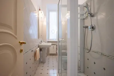 Bagno di Villa Questa - Oasi sommersa nel Verde