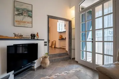 TV o dispositivi per l'intrattenimento presso Villa Questa - Oasi sommersa nel Verde