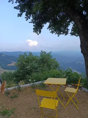 Paesaggio naturale nelle vicinanze della villa