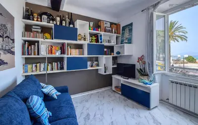 Biblioteca nell'appartamento