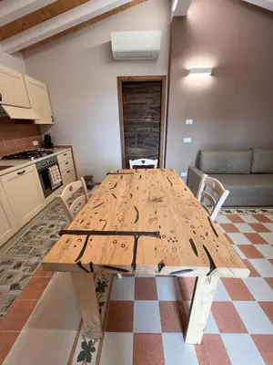 Cucina o angolo cottura di La Madonnina-house in the Bolano vineyard