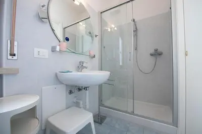 Bagno di 279B - Casa Maria Grazia, nel centro di Sestri, 10 minuti a piedi dalla Baia del Silenzio