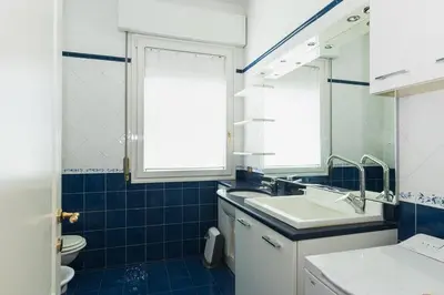 Bagno di Pit Stop MotorValley - Near Modena Old Town