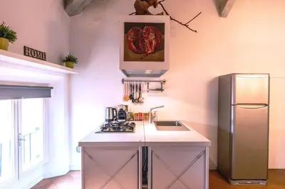 Cucina o angolo cottura di Luxe Paradise - 4 person, Historic Center