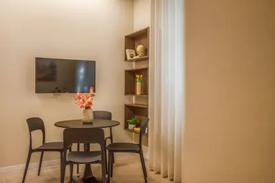 TV o dispositivi per l'intrattenimento presso Urban Eden Nest - Smart Oasis in the Motor Valley