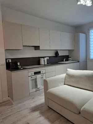 Cucina o angolo cottura di L'Aldina - intero appartamento 2 camere ristrutturato Top a 2 passi dal centro