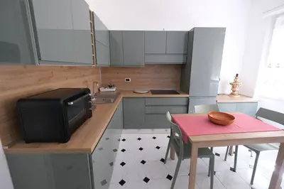 Cucina o angolo cottura di House Anna by PortofinoVacanze