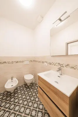 Bagno di 20 minuti a piedi dalla stazione CENTRALE