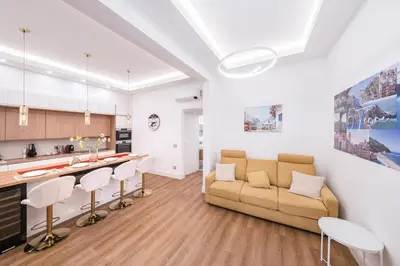 Cucina o angolo cottura di PARCHEGGIO PRIVATO 15 minuti a piedi dalla stazione di Migliarina