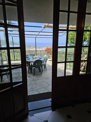Paesaggio naturale nelle vicinanze della villa