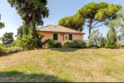 Giardino di Terrazza Villa Margherita Vista Portofino da Zoagli