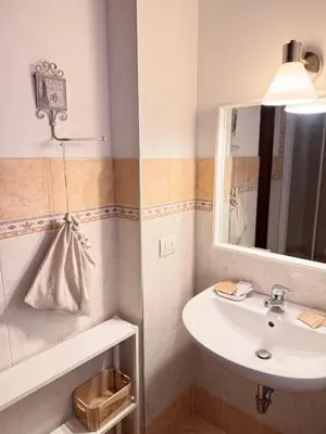 Bagno di Adelaide in collina, cozy home
