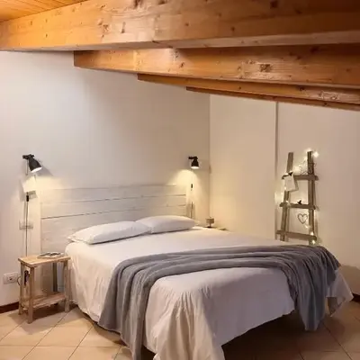 Adelaide in collina