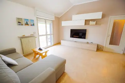 TV o dispositivi per l'intrattenimento presso Xenia - 2 rooms apt in Corso Buenos Aires 73