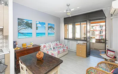 Area soggiorno di One Bedroom Cozy Apartment In Sestri Levante