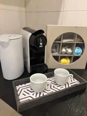 Set per la preparazione di tè e caffè presso casafiori