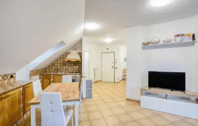 Cucina o angolo cottura di 2 Bedroom Nice Apartment In Uscio