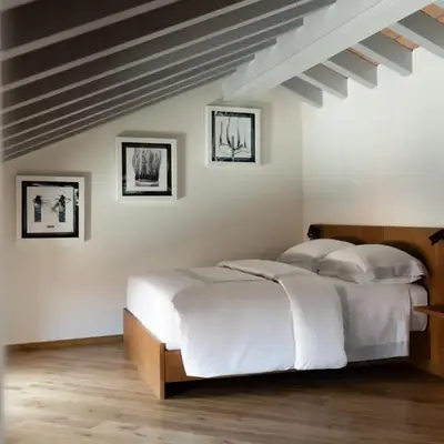 Dé Corner Rooms and Suites