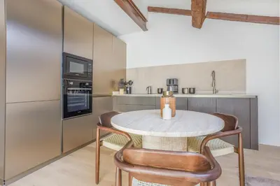 Cucina o angolo cottura di Respiro di Ghirlandina - Rua Frati 34 Palace by MoVeBNB