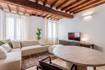 Area soggiorno di Fumo di Lambrusco - Rua Frati 34 Palace by MoVeBNB