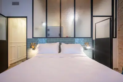 Letto o letti in una camera di GuestHost - Bixio 29 Apartments 3 and 5