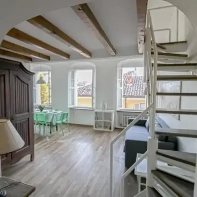 Penthouse in the center of Parma - bookable parking space