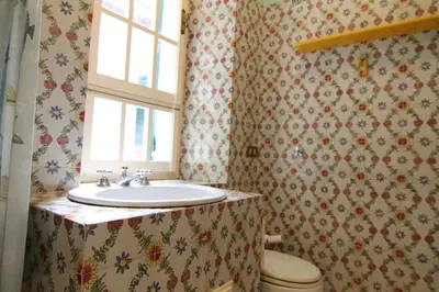 Bagno di Five Lands Pink Cottage