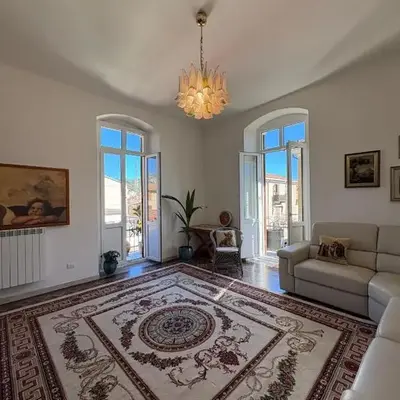 Vero Residence