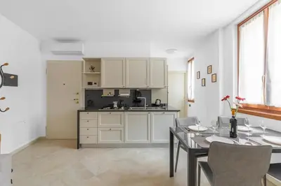 Cucina o angolo cottura di Casa della Regina, near Lake Garda