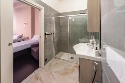 Bagno di The Central Rock Inn camere con bagno privato