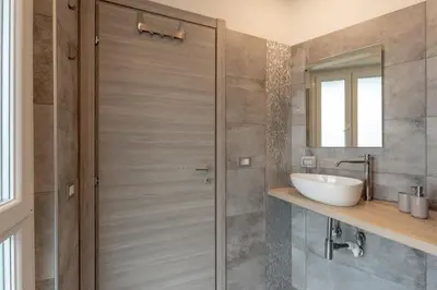 Bagno di JOIVY Cerisola Perfect Apartment with Terrace in Rapallo