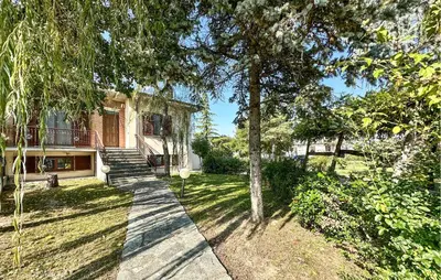 Giardino di Cozy Home In Pozzol Groppo With Wifi